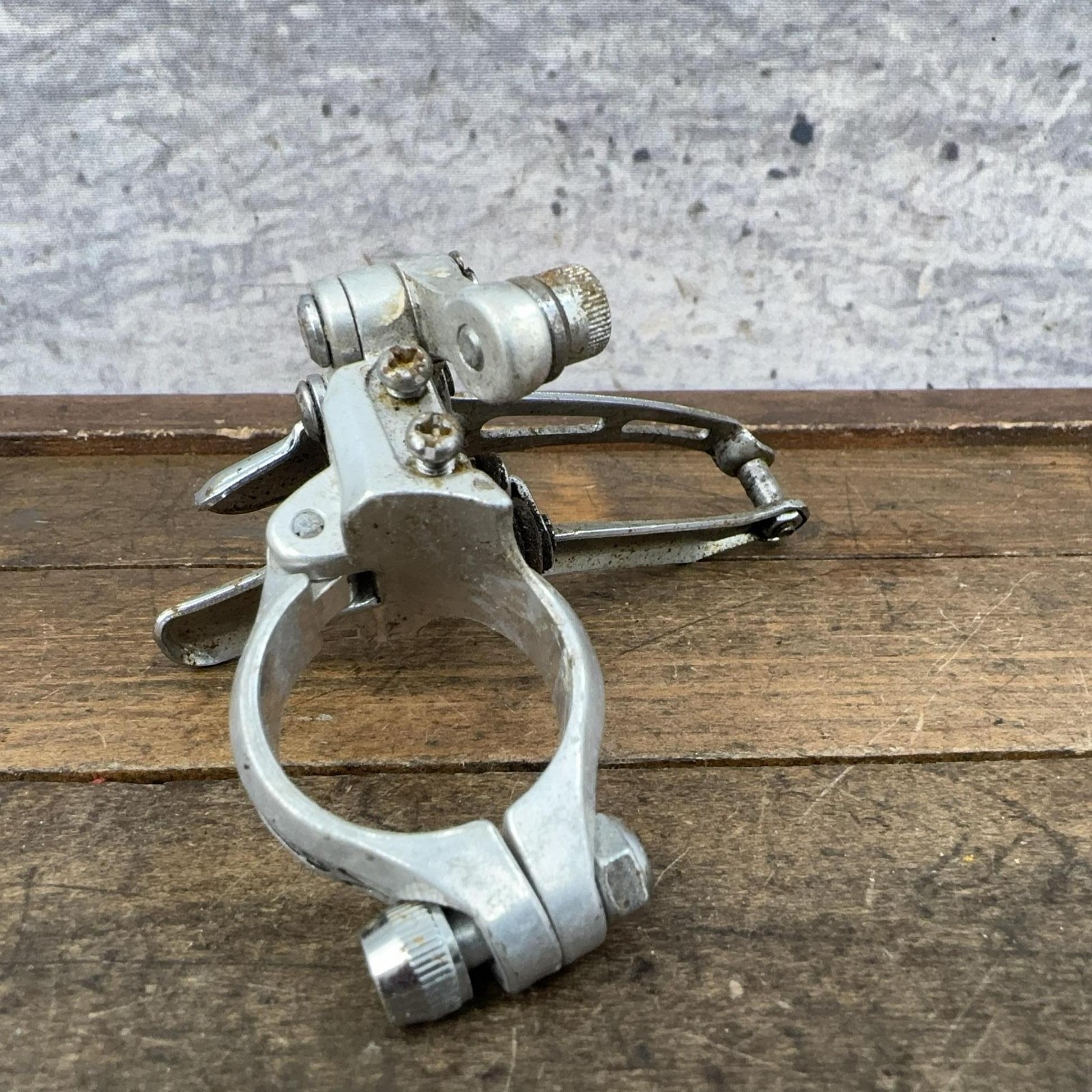 Vintage Shimano 600 Arabesque Front Derailleur 28.6 Clamp Double Bottom 70s