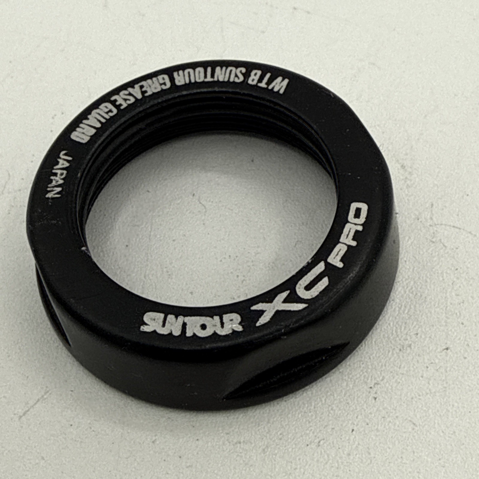 Vintage Suntour XC Grease Guard Top Nut 1 1/8 Threaded 90s Race Bike Black NOS