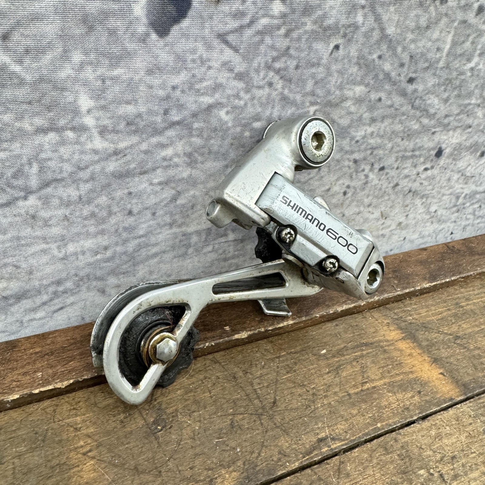 Vintage Shimano 600 Rear Derailleur RD-6207 LONG Cage Silver Road Japan 225g