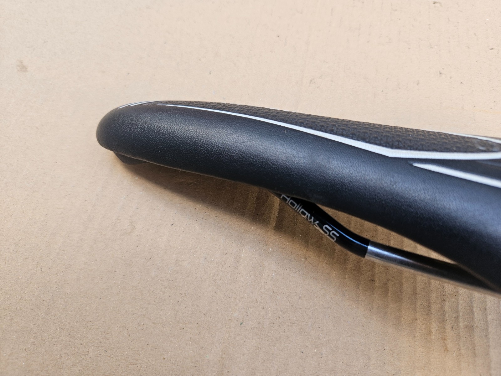 Bontrager Race Lite RL Inform Road Bike Saddle Black Hollow SS Rails