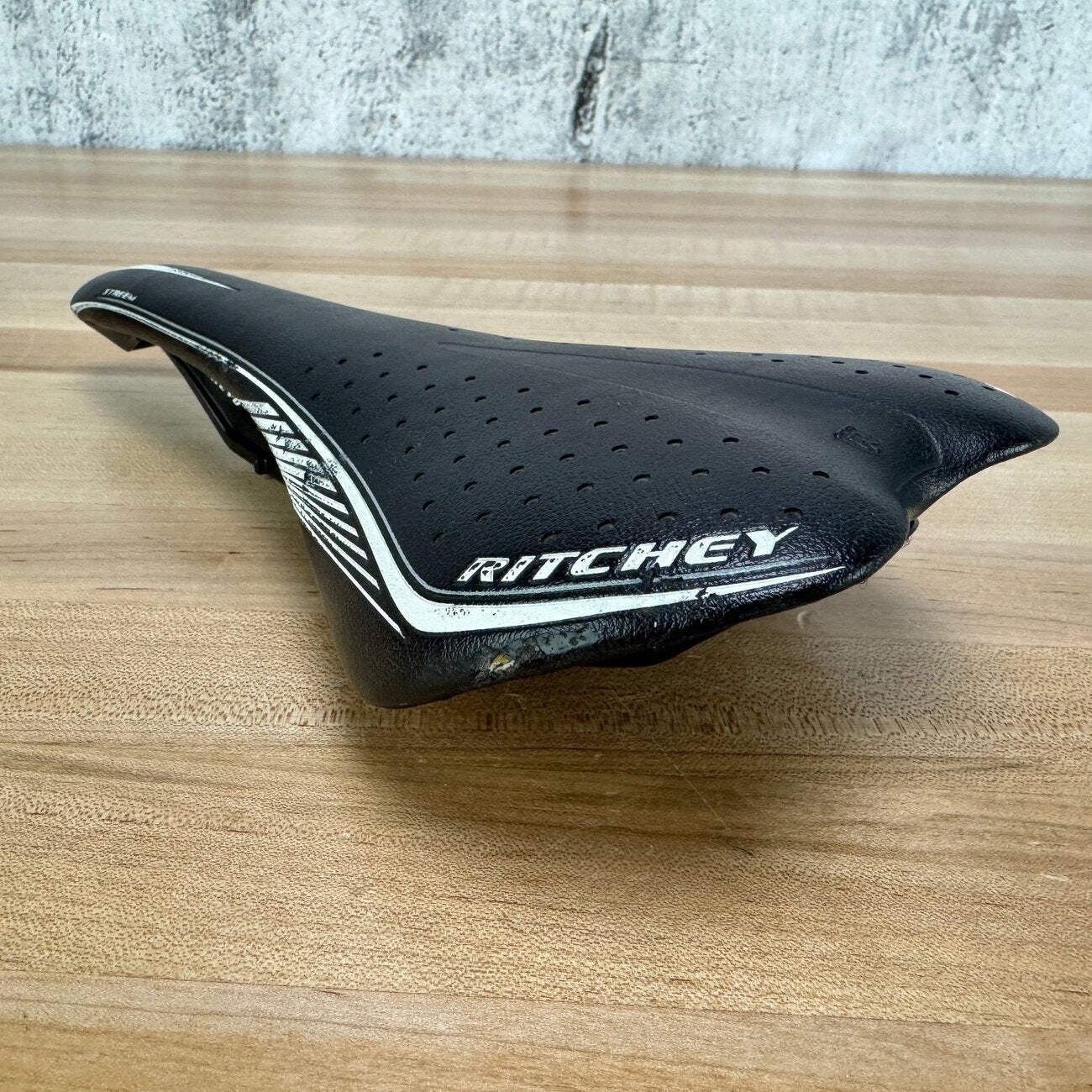 Ritchey Streem Vector 132mm Width 20mm Offset 27.2mm Carbon Saddle and Seatpost