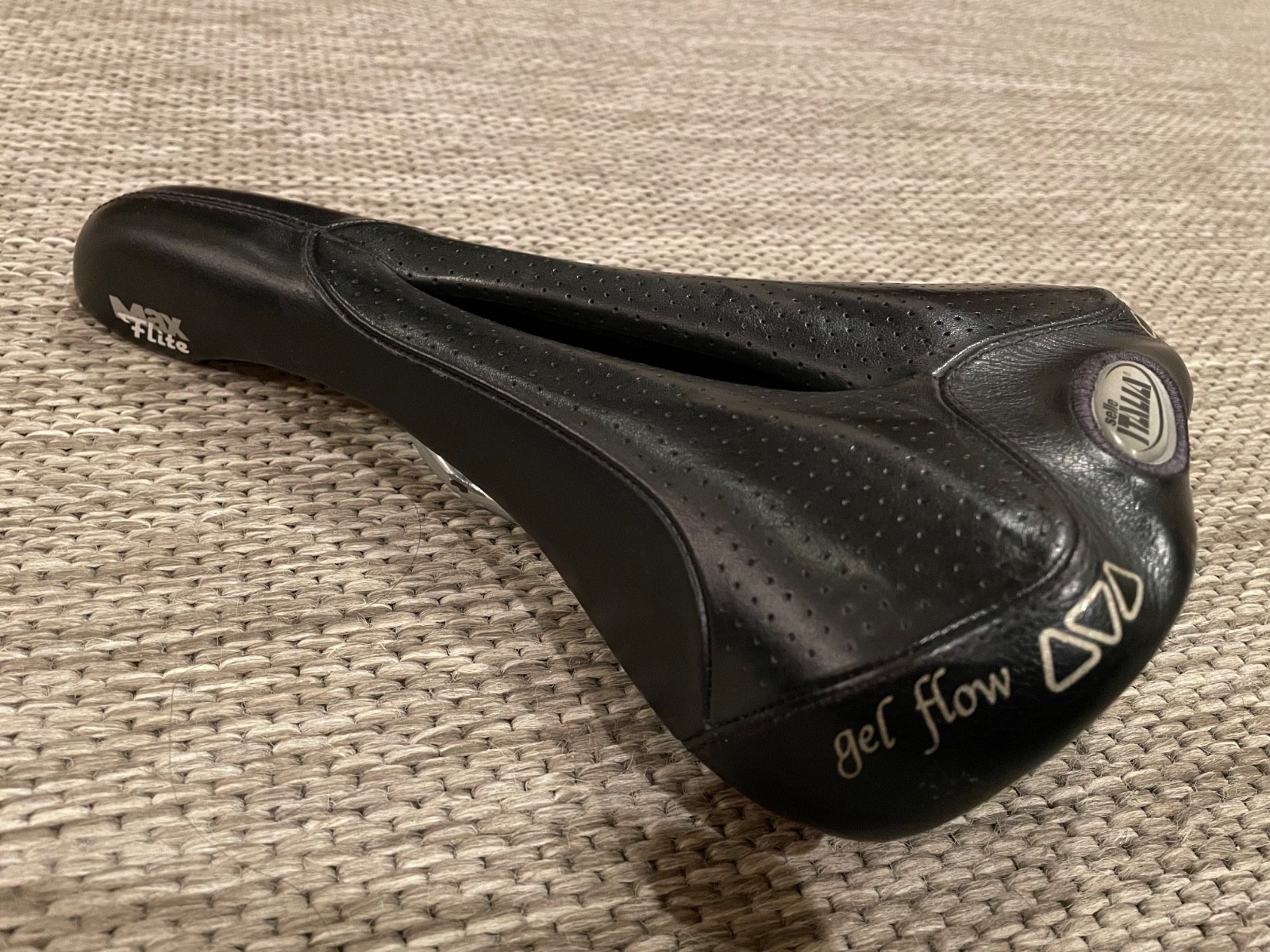 Selle Italia Max Flite Trans Am saddle Manganese rails good condition
