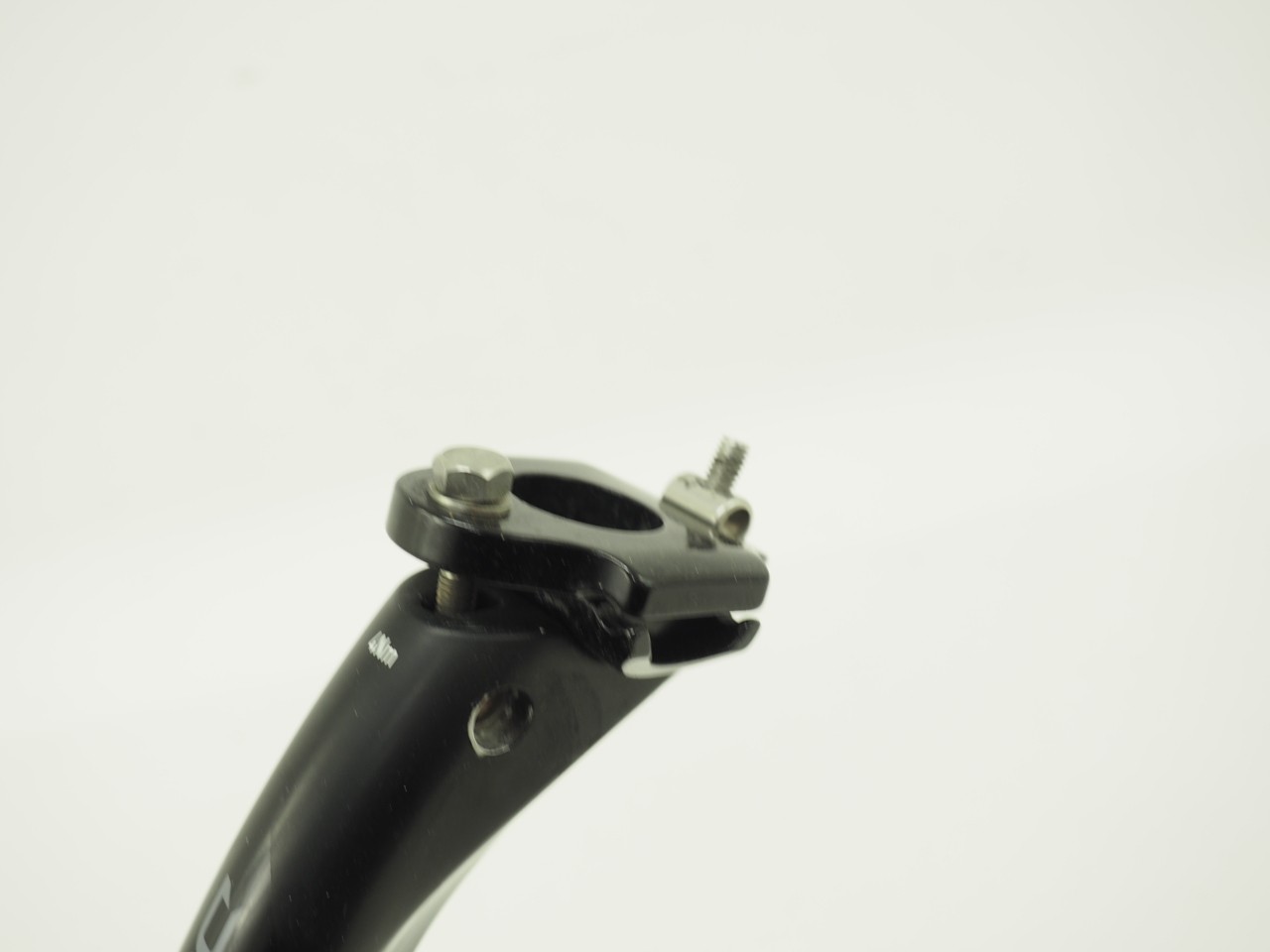 Pinarello Dogma Carbon Gloss Black Setback Seatpost (See Details For Fit)