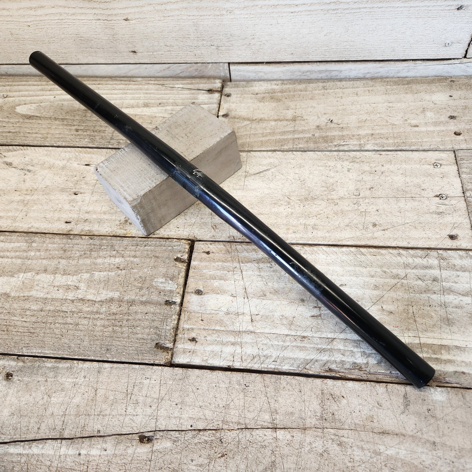 NL Black Alloy Flat MTB Handlebar 570mm x 25.4mm Mountain Bike