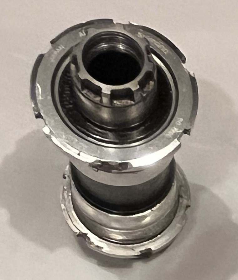 Shimano Dura-Ace BB-7700 Bottom Bracket BSA 68mm 109.5mm Octalink V2