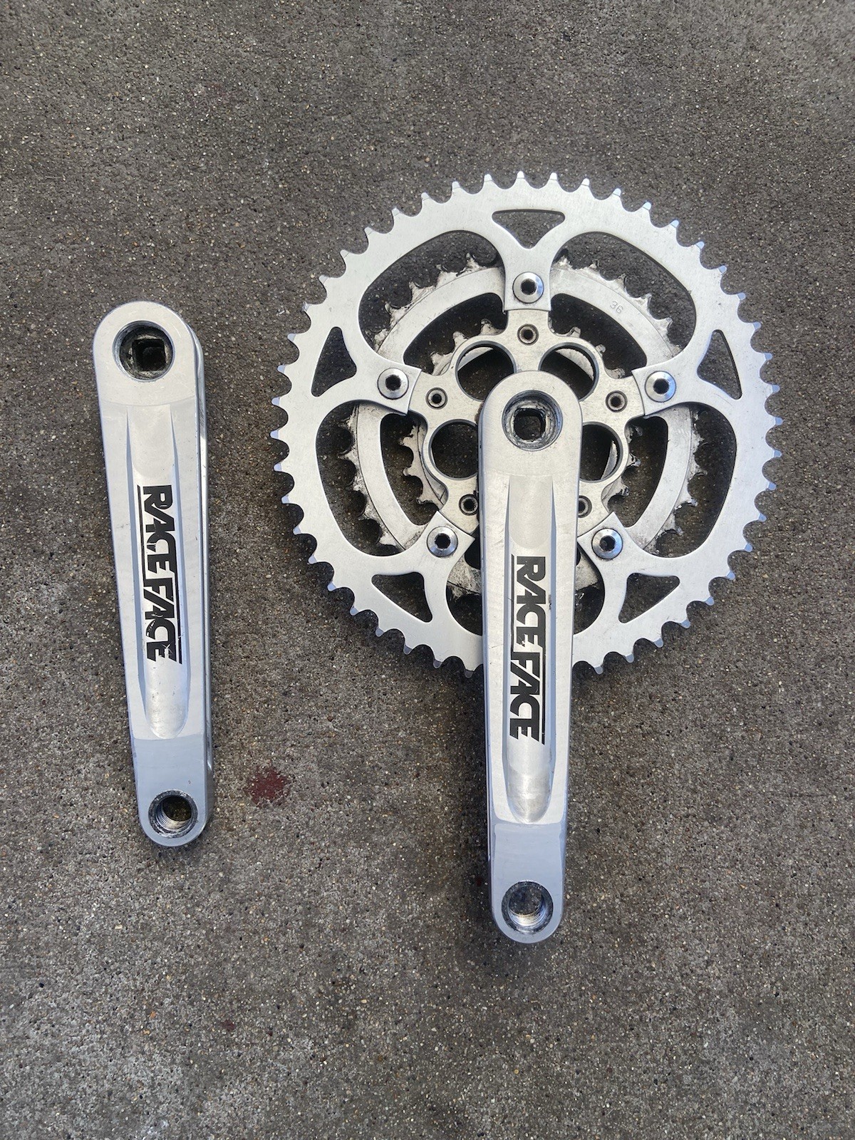 Race Face I-Beam ROAD Crankset Silver