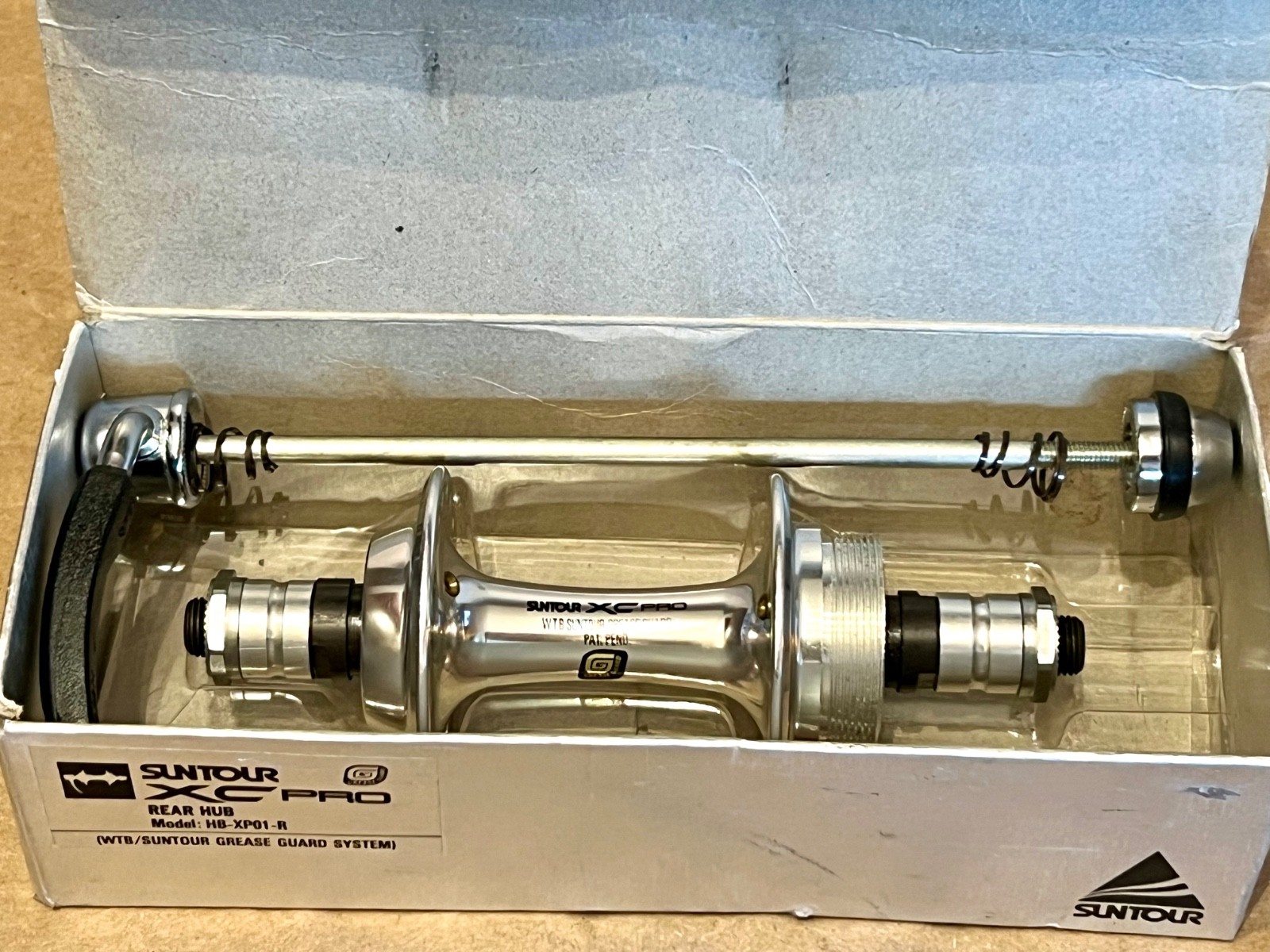Suntour XC Pro Rear Hub HB-XP01-R – 36H 135mm Polished NOS NIB Grease Guard NEW