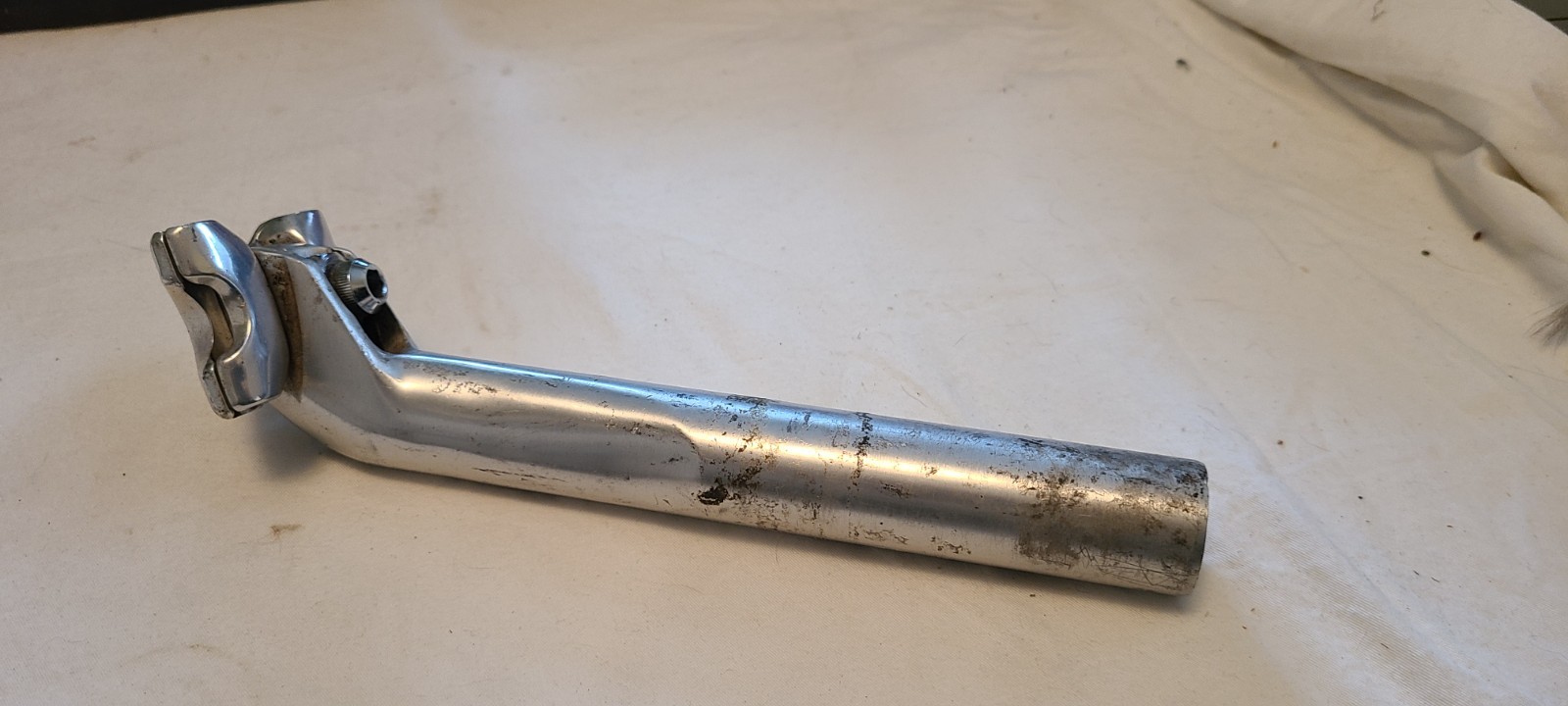 SHIMANO Dura-Ace 27.2 mm Bicycle Seatpost 8.5″ Long