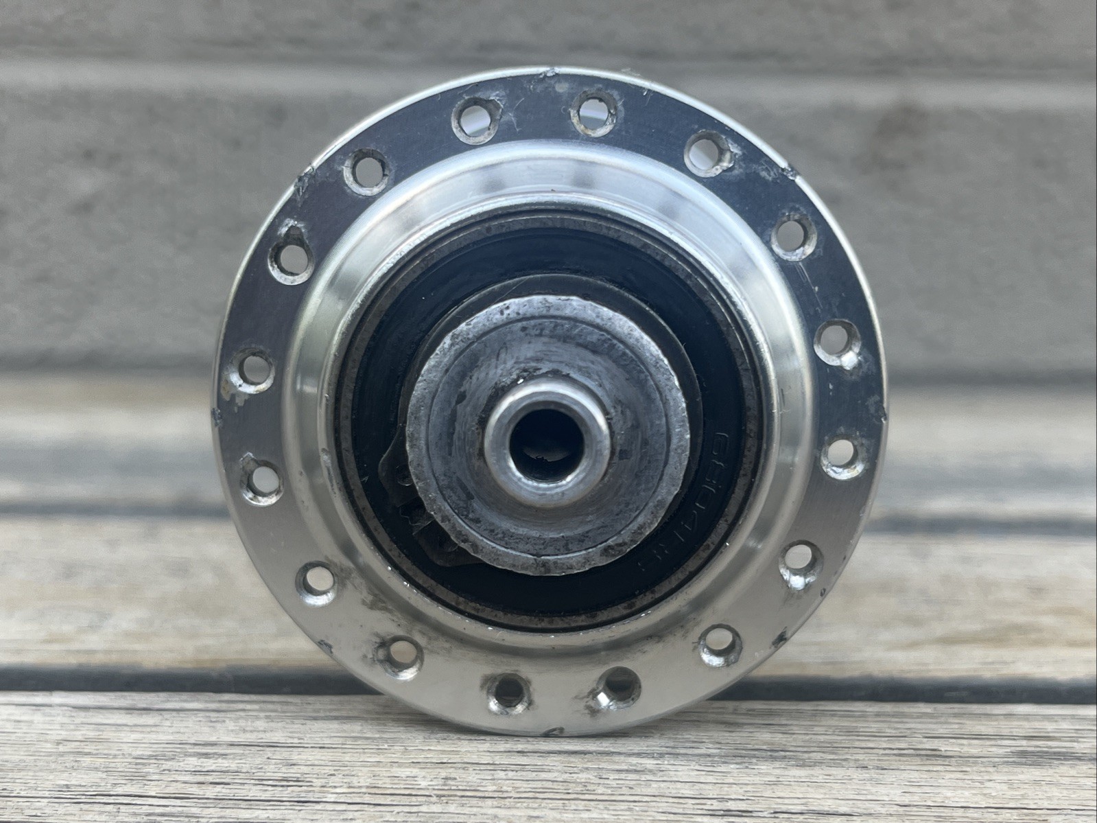 Vintage Nuke Proof 32-hole Carbon Aluminum hubset Shimano HG freehub Body