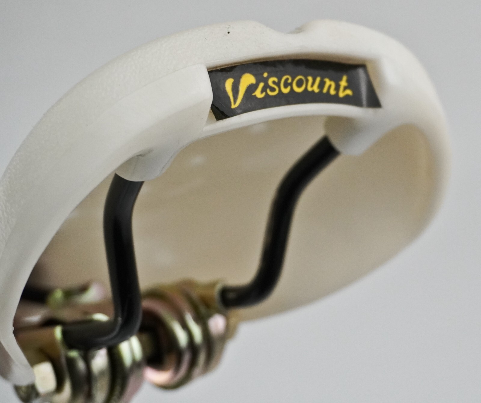 Vintage BMX Viscount Dominator 2166 White Plastic Seat Saddle Freestyle, NOS NEW