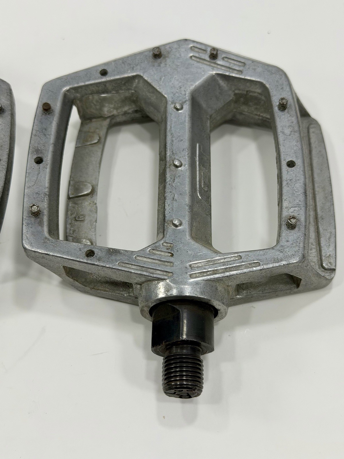 GT Platform Pedals 1/2 in Silver OPC Pair Old School BMX Freestyle Gen 1 Pins OG