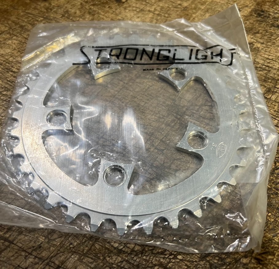 Stronglight Model 99 – 34 Tooth chainring – 86BCD – Rare – NOS / NEW – 34T