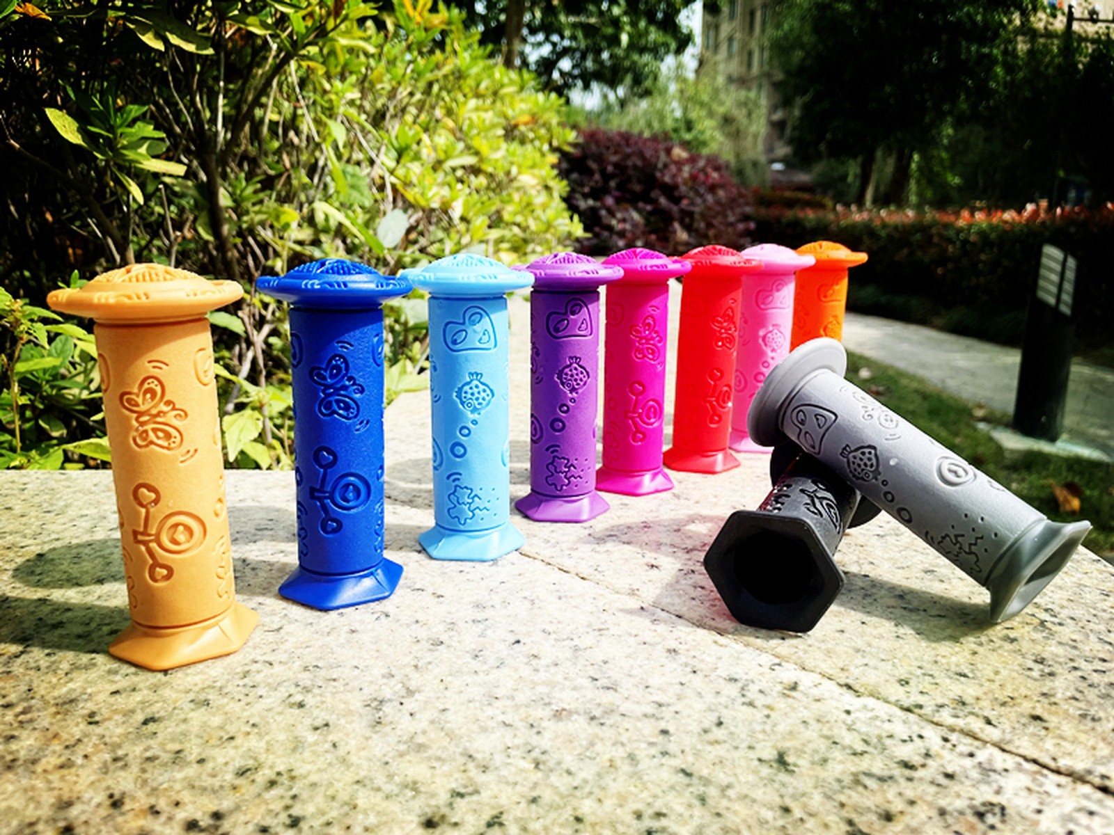 Kids Bike Grips 4PCS – Eco-Friendly TPE Handlebar Grips for Children’s Bikes/…