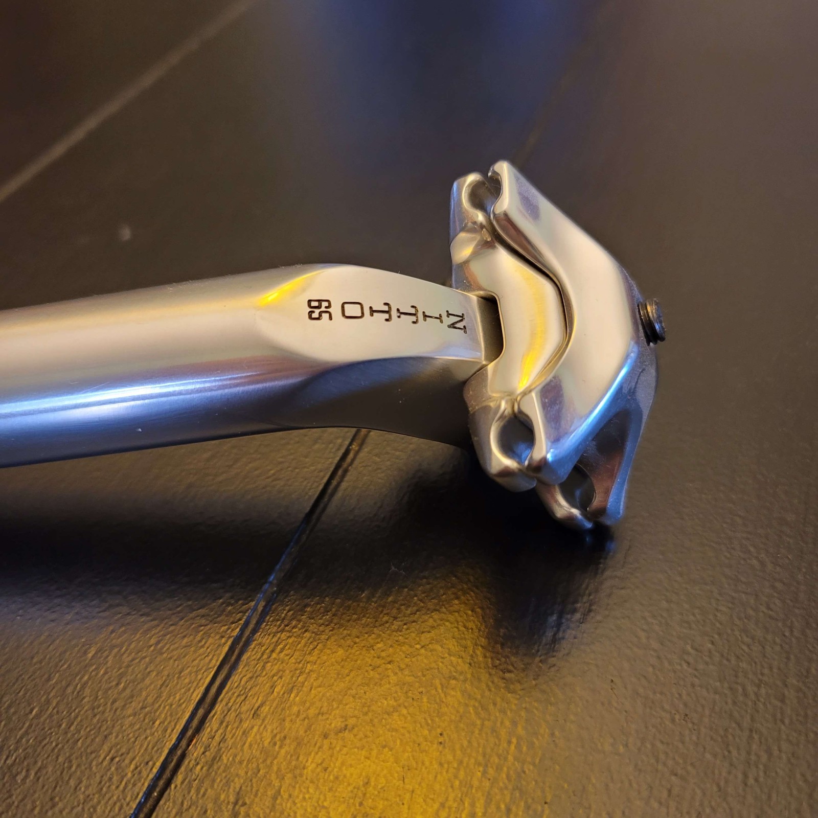 Nitto Crystal Fellow S65 Seat Post – Silver 27.2mm x 250mm