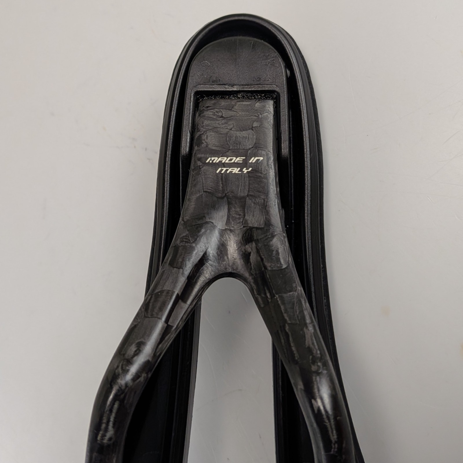 Selle Italia SLR Boost Superflow Kit Carbonio Saddle ~ L3 (145 x 248) ~ 132 gms