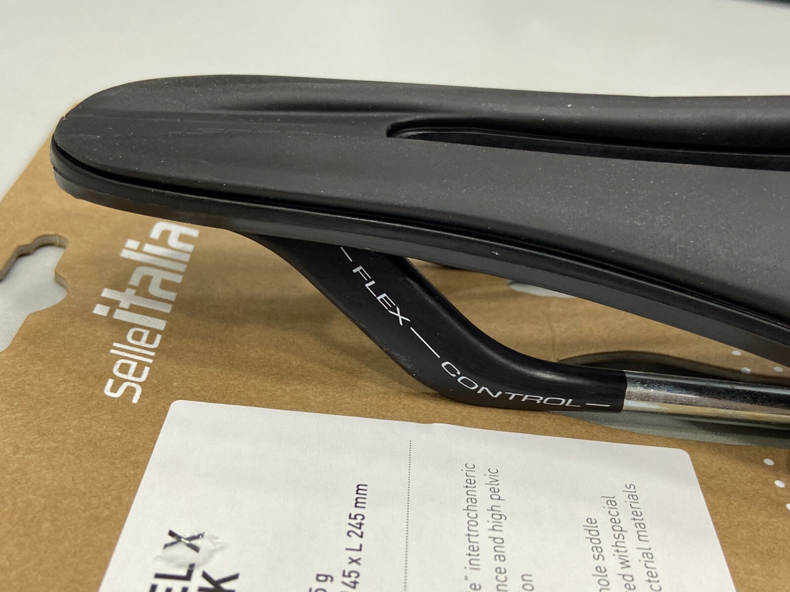 Selle Italia Model-X Superflow Fec Alloy Rail SF L3 145x245mm Saddle (Black)