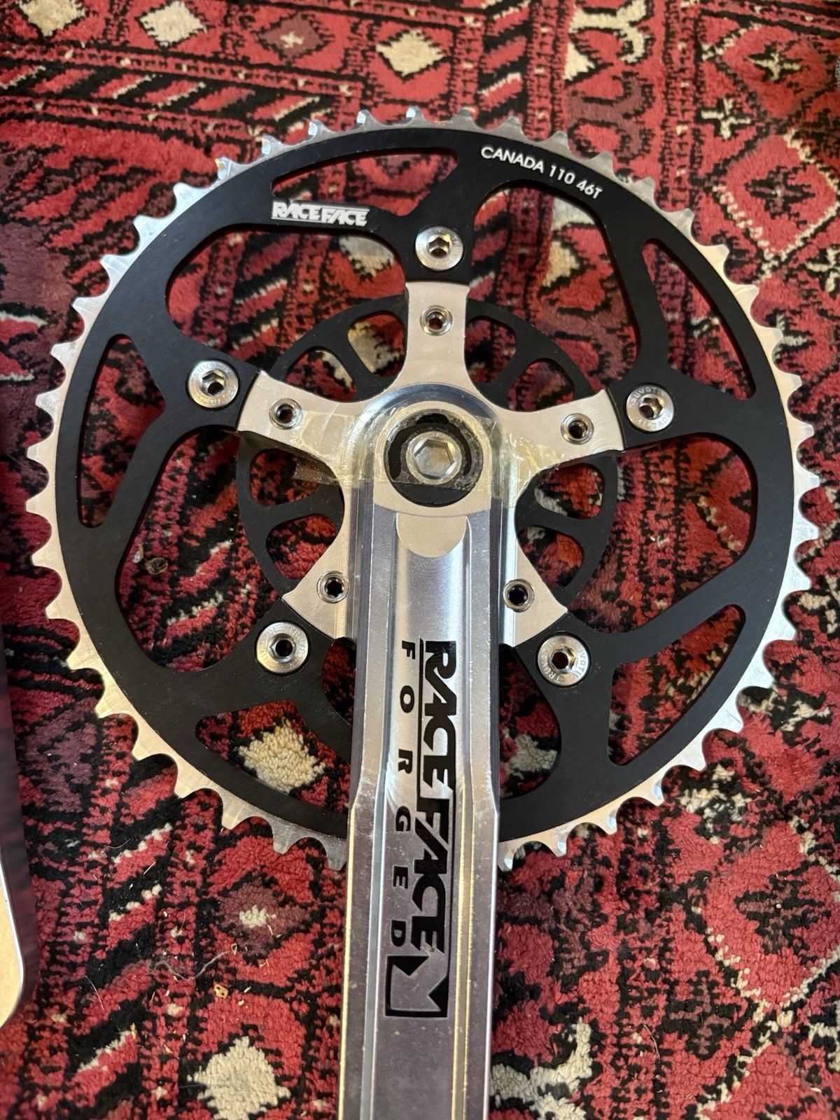 Race Face Forged Silver/Black 170mm Square Taper 46T