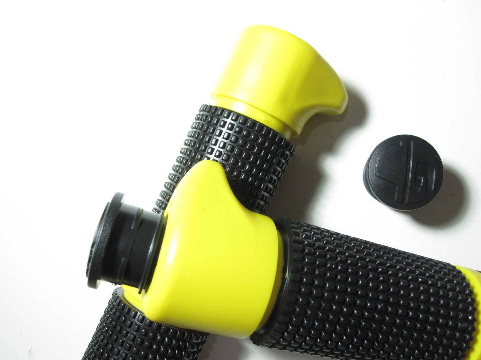 NOS GT Standard Handle Grips with GT end caps and Yellow Black in Color