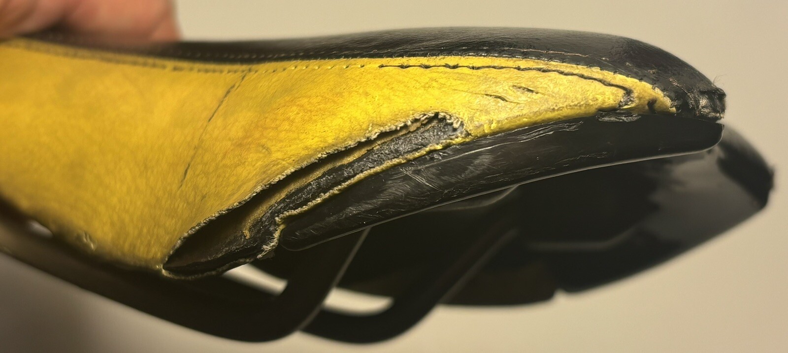 Selle Italia XO Cycling Saddle Seat 2 Tone Leather W/Rail Italy Black And Yellow