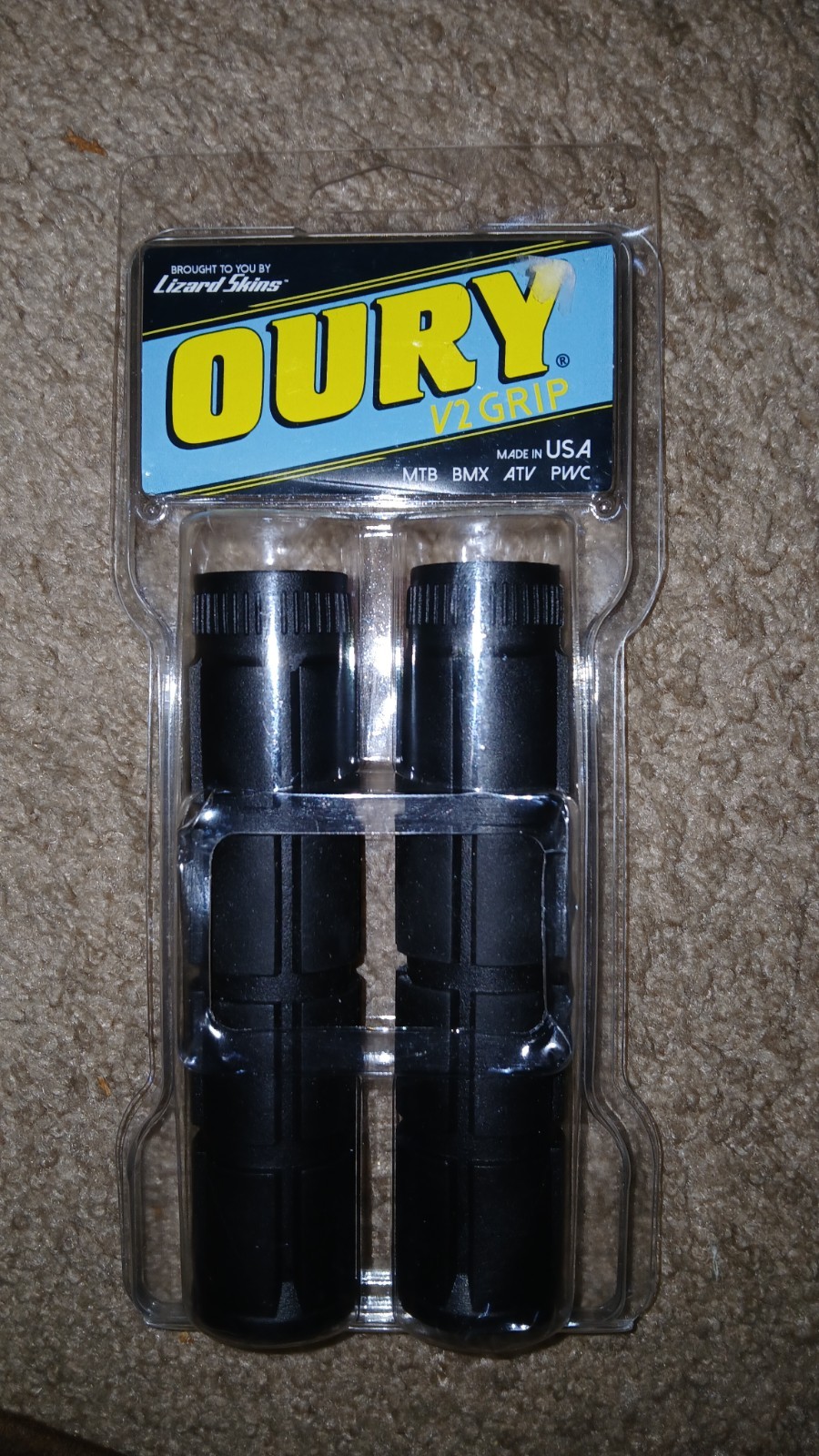 OURY V2 GRIPS-MTB-ATV-PWC-BMX-NEW-JET BLACK-7/8″-U.S.A