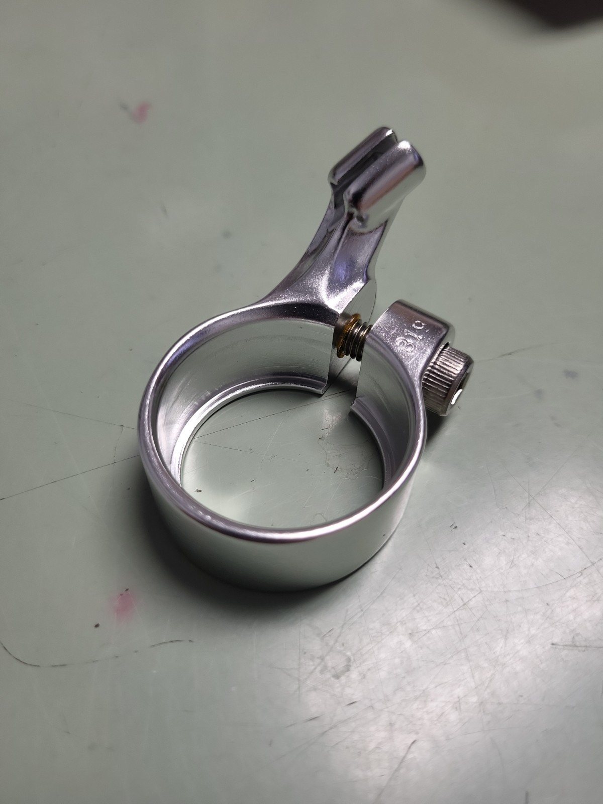 NOS Seatpost Clamp Integrated Cable Guide Hanger 31.9mm BOLT ON Alloy