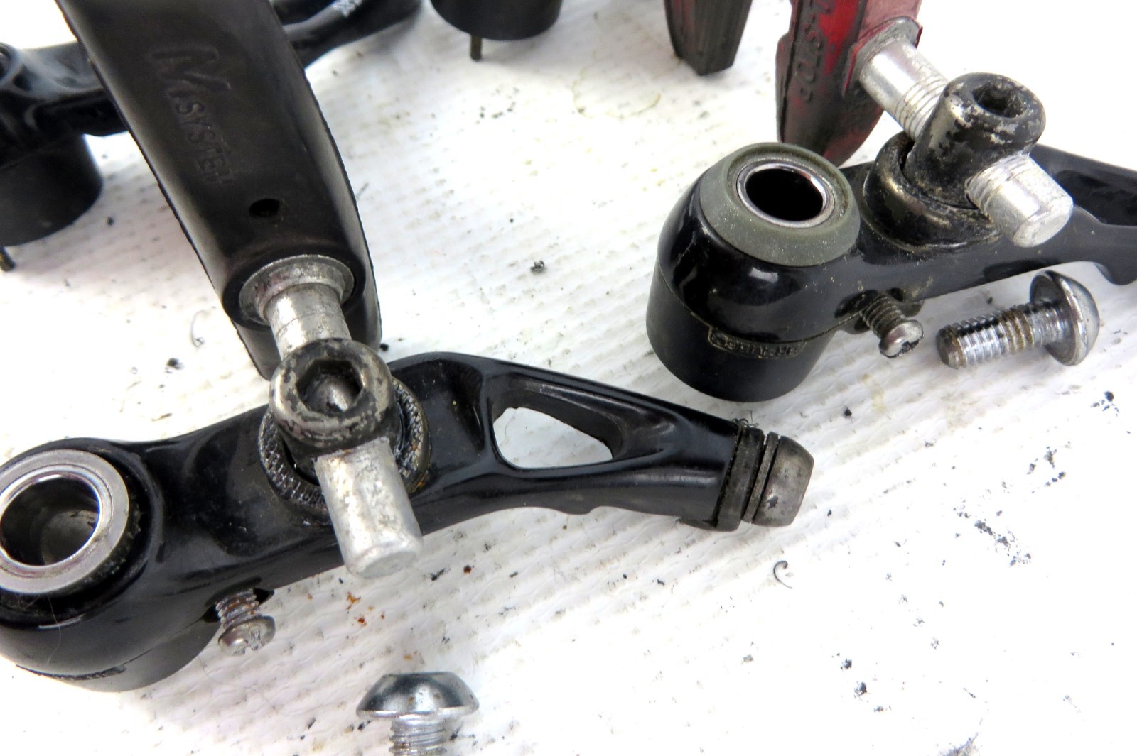 SHIMANO CANTILEVER BRAKE SET Front & Rear Calipers BR-M560 Rim Brakes 355g