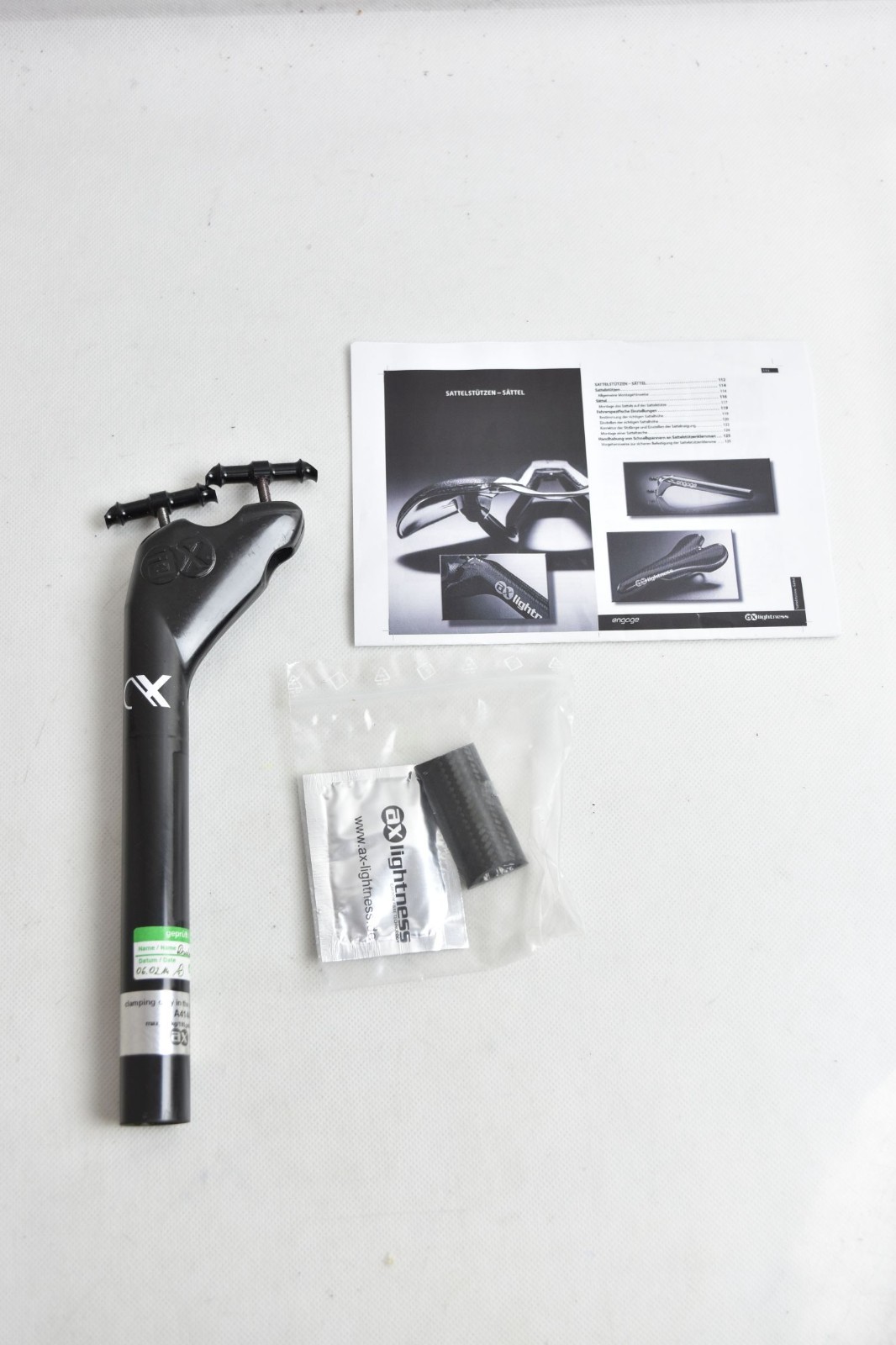 AX LIGHTNESS daedalus carbon seatpost ! 27,2mm ! 25cm ! 88g ! rare, never used !