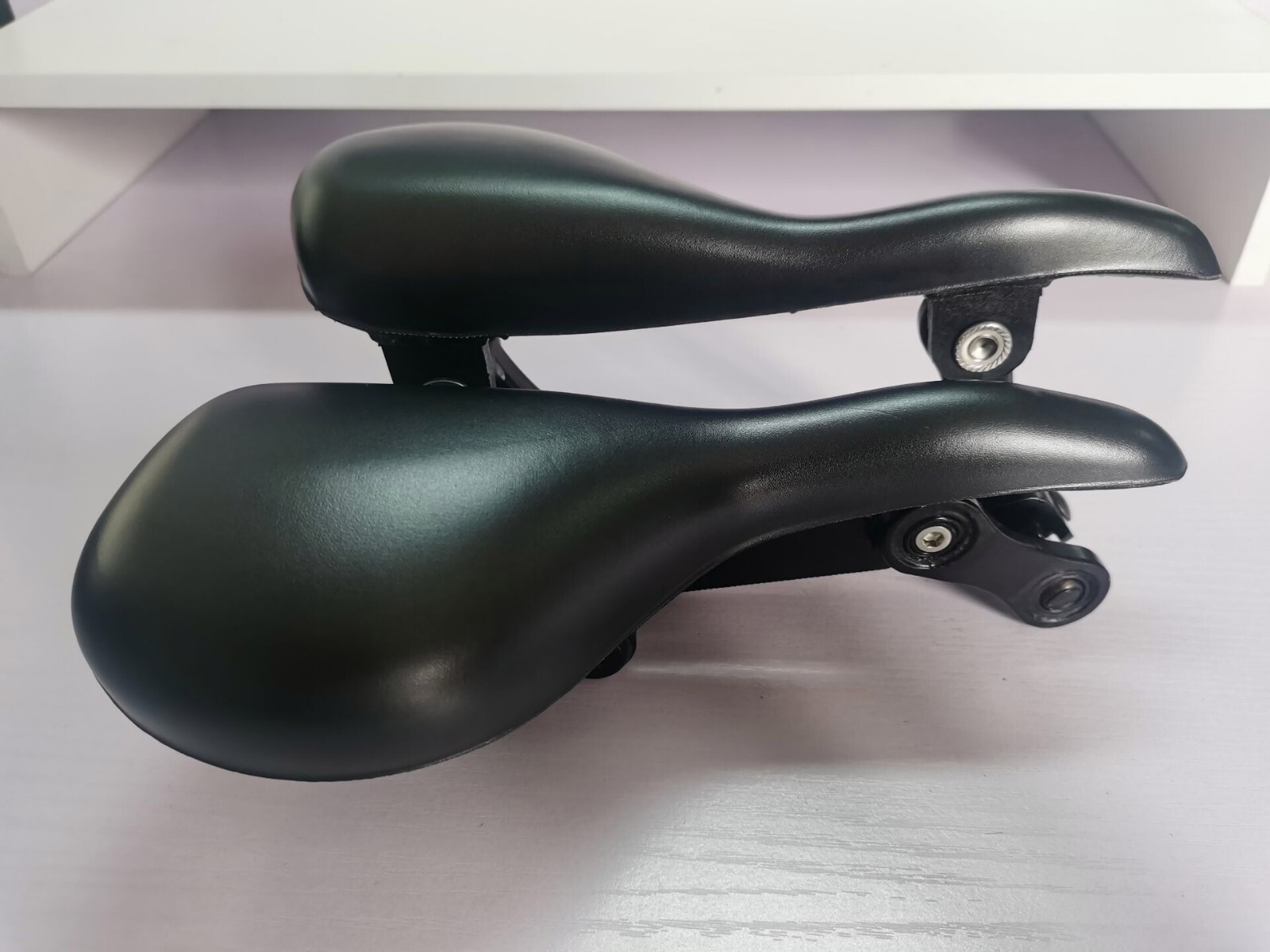 YUNSHU Bionic Sporty Bike Saddle MTB Road Bike Saddle Ultralight Racing Bicycle