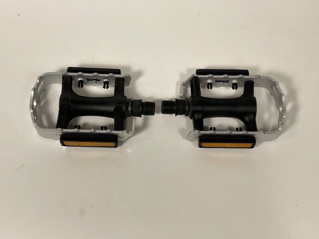 Wellgo C127 Aluminum & Resin Platform Pedals 9/16 Black PD14