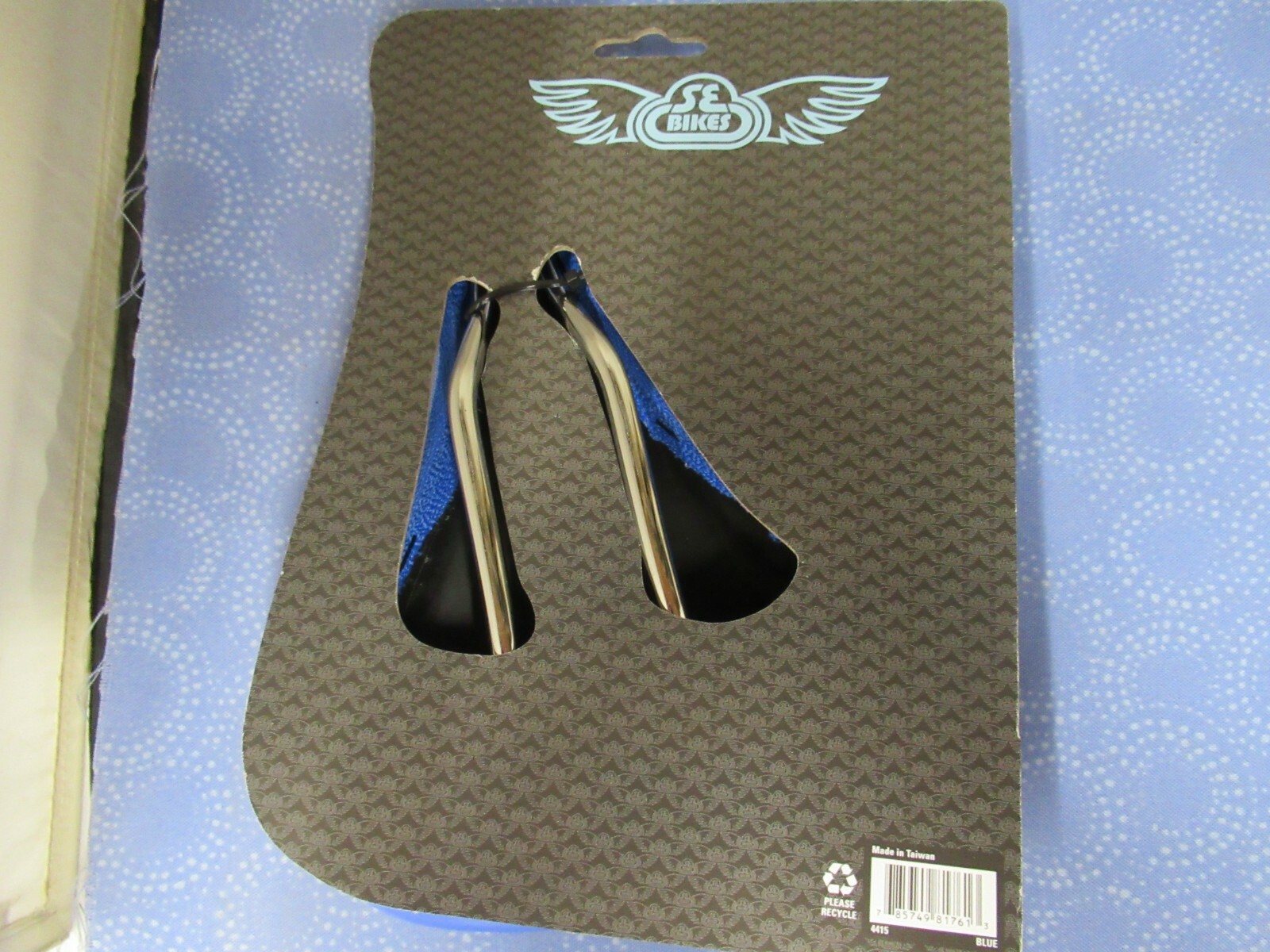 SE Racing Flyer Blue Railed Padded Saddle with Bottle Opener Brace For BMX -New