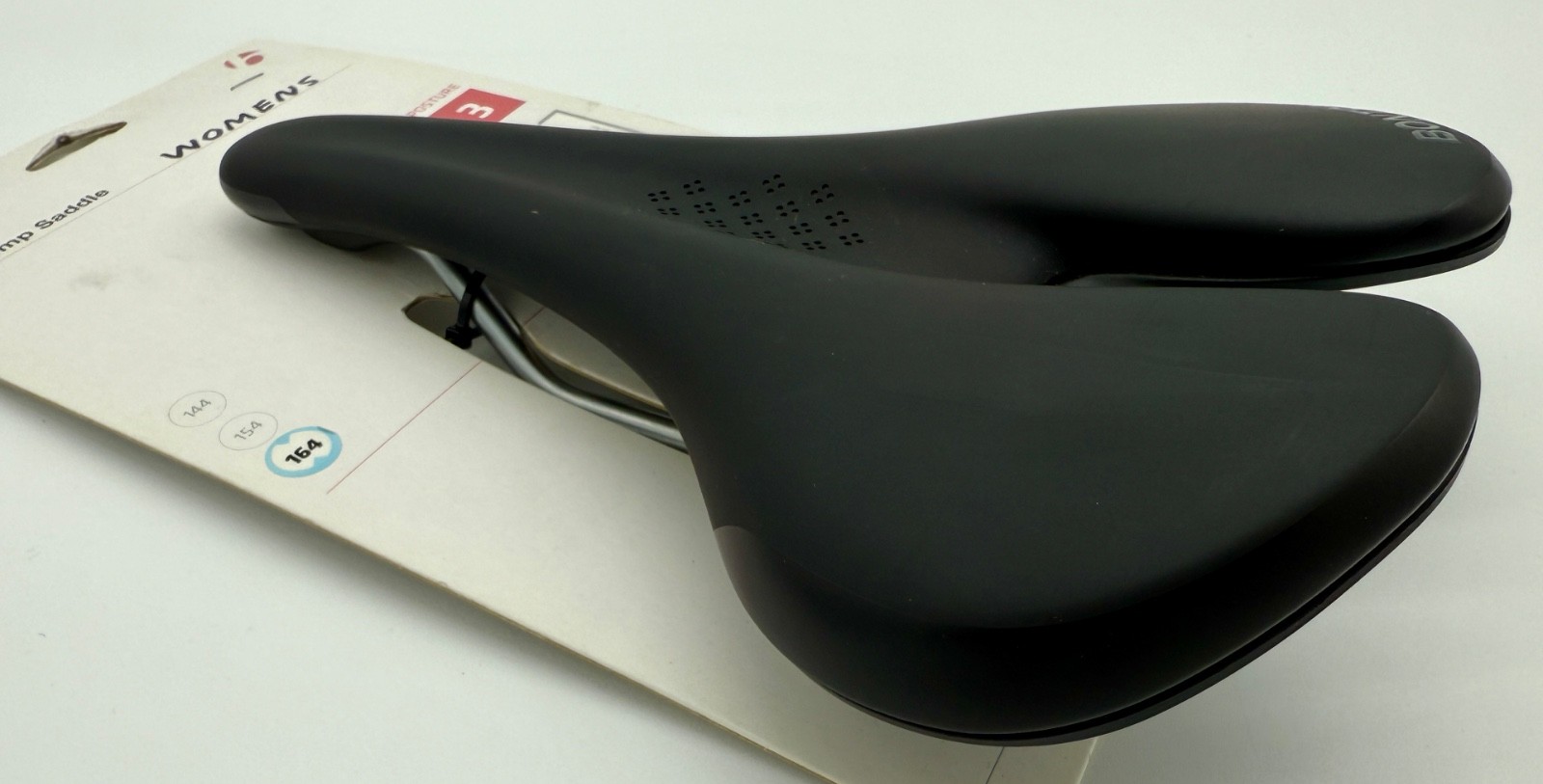 Bontrager Yatra Comp Women’s Saddle 164mm Black CrMo Rails Posture 3 New Old Sto