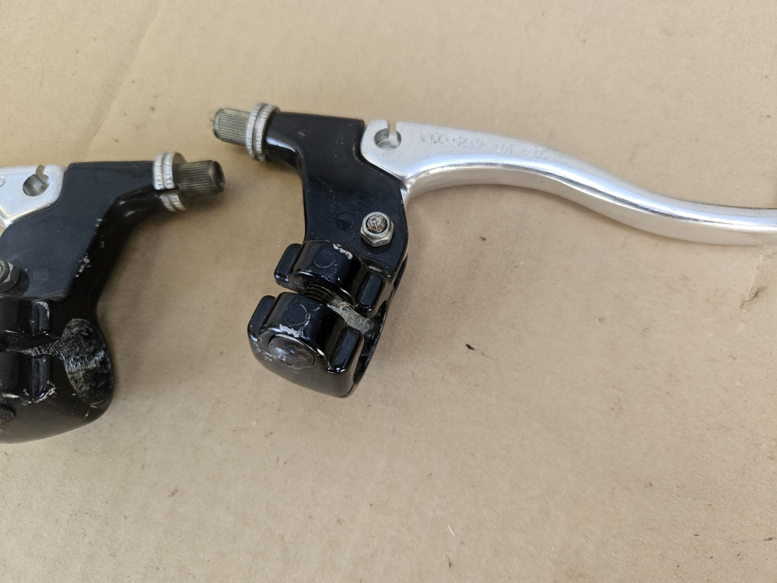 Vintage Old School 80s Chang Star Brake Levers Long Reach 4 Finger 22.2mm clamp