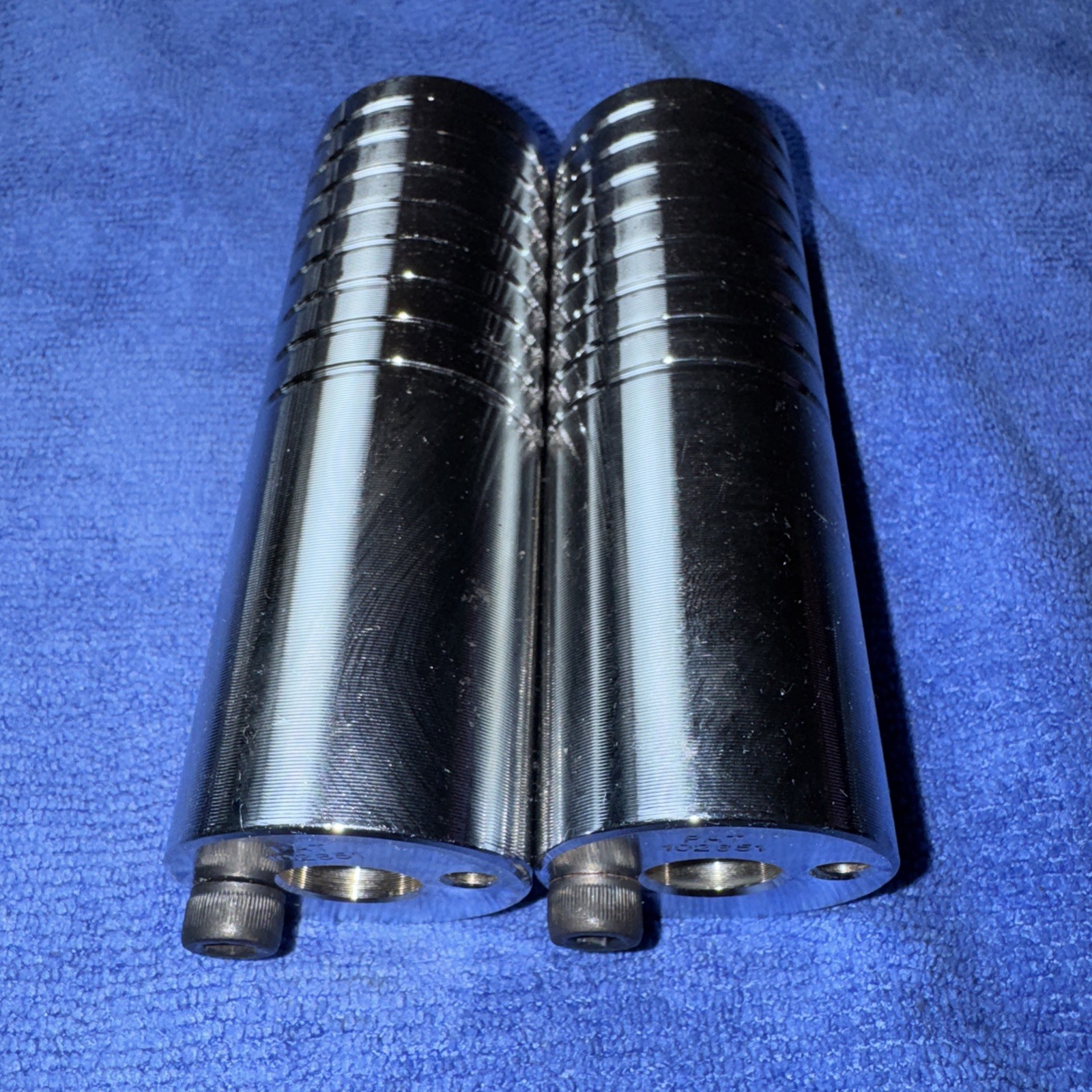 UNBRANDED CHROMOLY 14MM AXLE PEGS 1-1/2″ DIAMETER MID SCHOOL BMX NEW NEVER INST