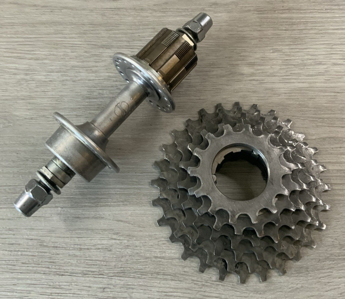 SHIMANO REAR HUB 36 HOLE 6 SPEED SHIMANO UNIGLIDE CASSETTE 14-28 TOOTH