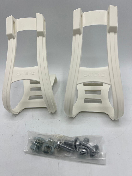 NOS Cateye Toe Clip Kit, white, medium mountain toe clips