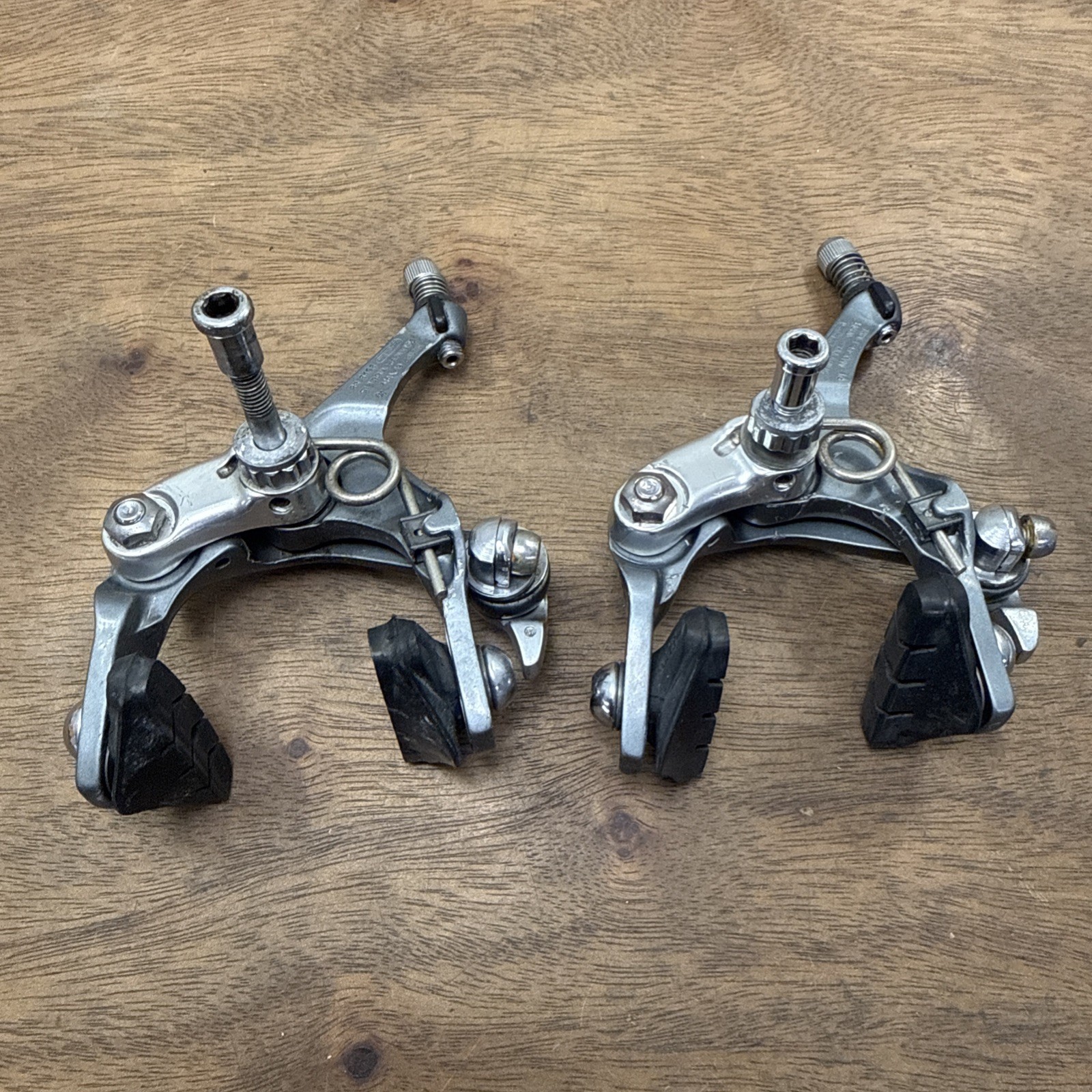 Shimano 600 BR-6403 Brakeset Road Bike Brake Calipers Dual Pivot