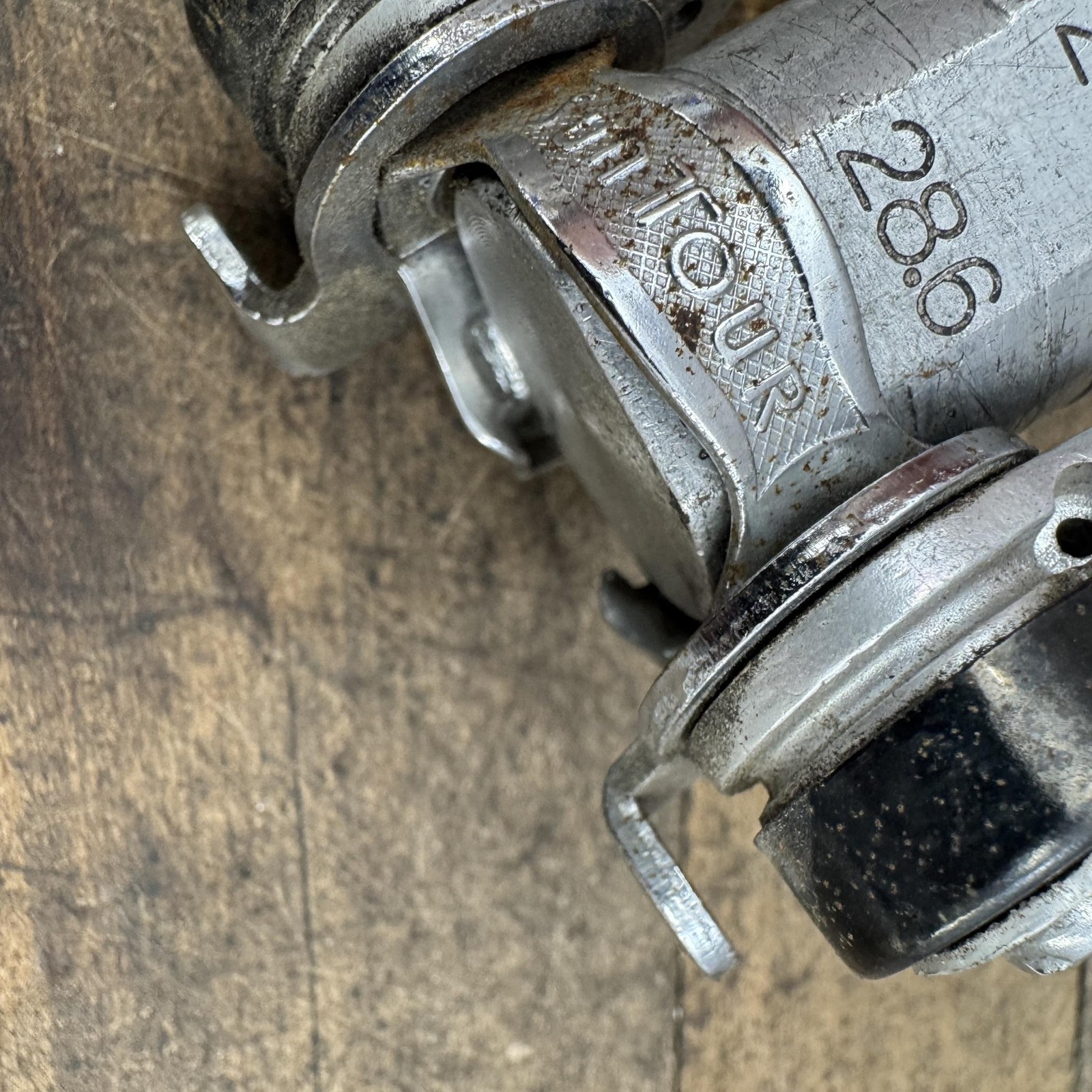 Vintage SunTour Power Shifter Set Down Tube Clamp 28.6 Ratchet Friction