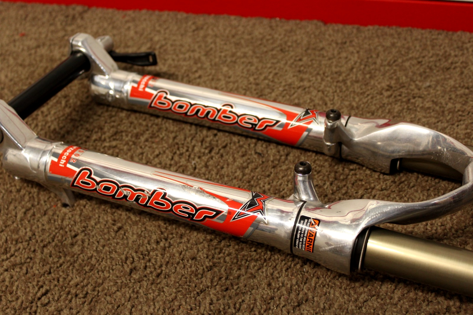 RARE 2002 MARZOCCHI Bomber Dual crown 200mm, 1-1/8” 26″, Downhill DH Fork MTB