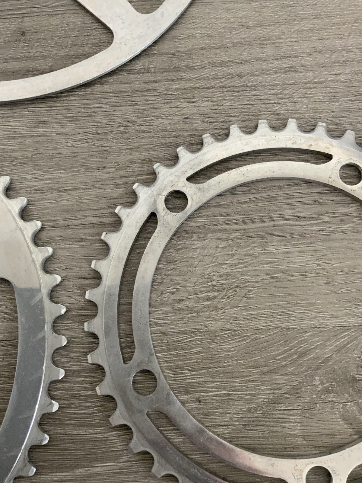 NERVAR CHAIN RINGS AND GUARD (3) 52-40 TOOTH 128 BCD 6, 7, OR 8 SPEED RING BOLTS