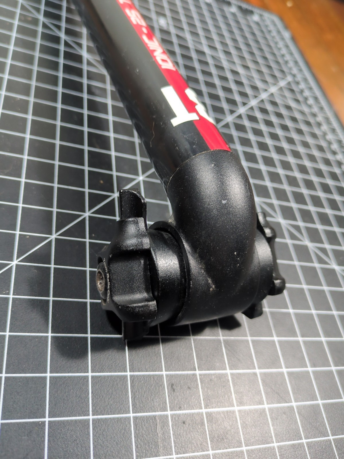 3T Ionic 25 VR Team 27.2 Carbon Vibration Reducing Seatpost 7×7 260mm
