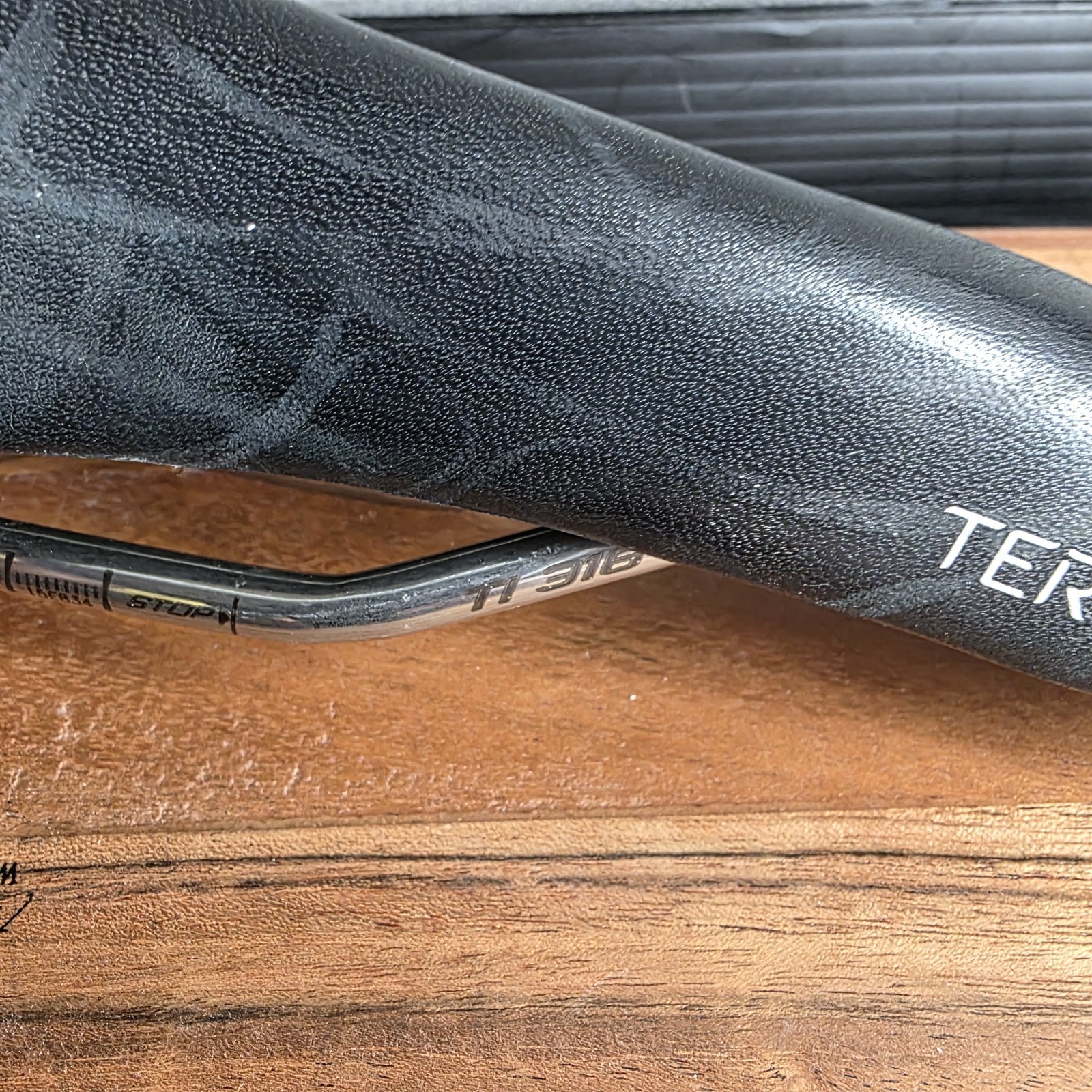 Terry Butterfly Ti Women’s Saddle 150x260mm Ti Rails, Ergonomic Cutout, 236 g