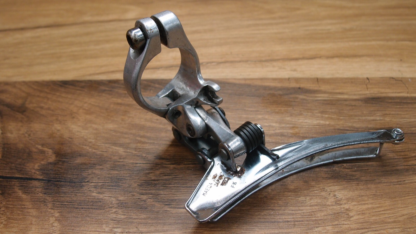 1980s front derailleur Suntour 28.6 mm bottom pull VIA Japan Maeda Ind