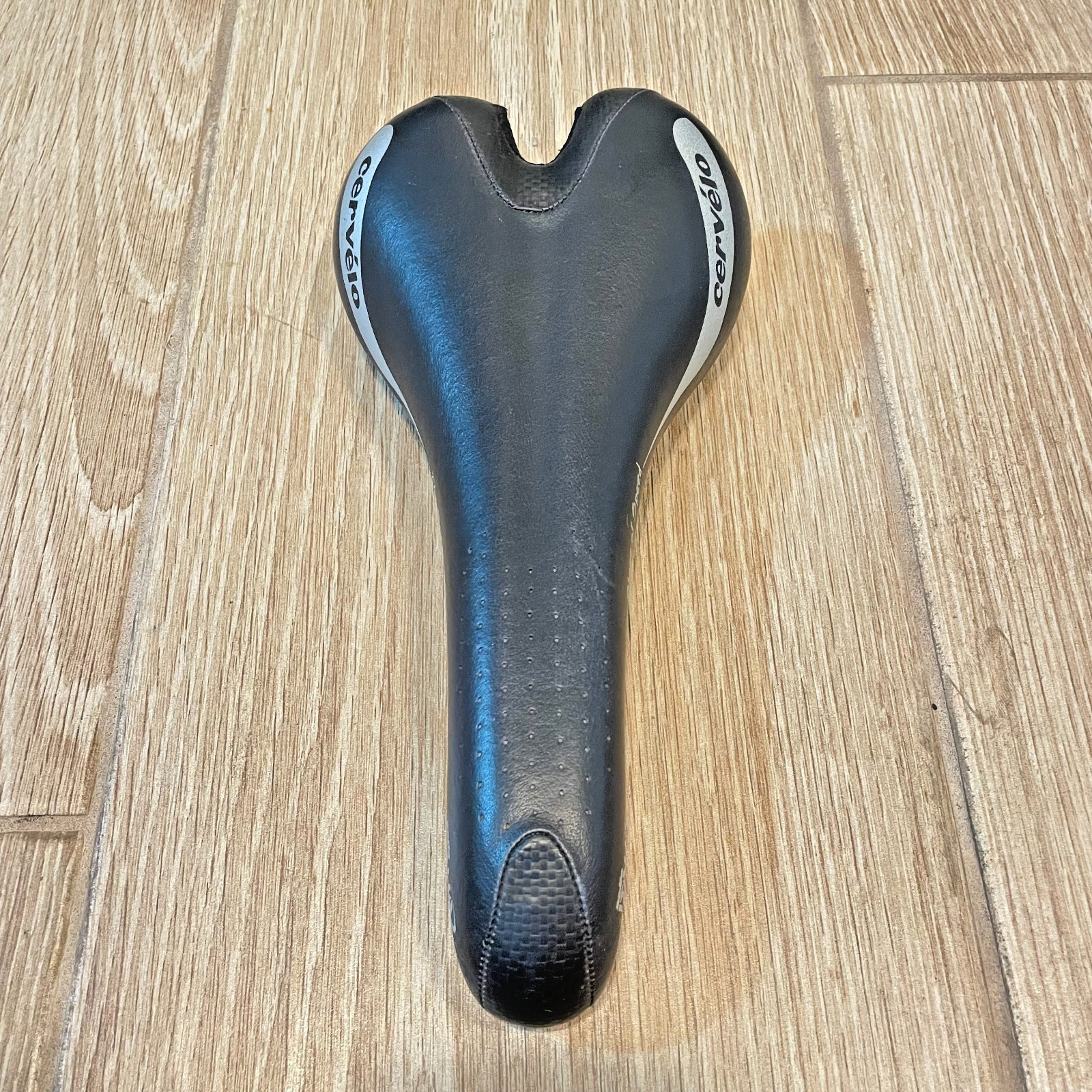 Selle Italia Cervelo Saddle Black Leather Manganese Rails 135mm