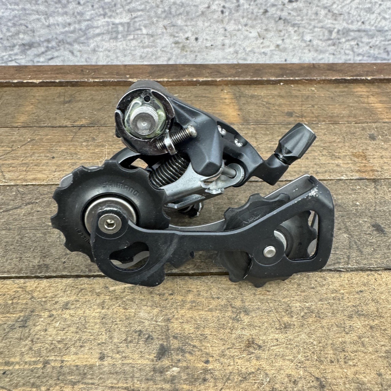 Shimano 105 RD-5700 Rear Derailleur 10 Speed Short Cage Road Black 227g Japan