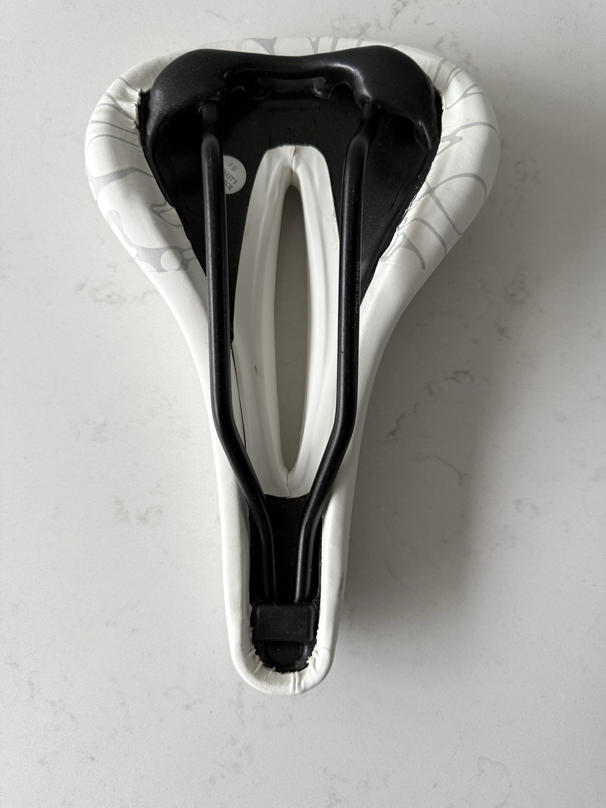 Terry Butterfly Women’s Bicycle Seat Ergonomic Cutout – FEC Alloy Rails – White