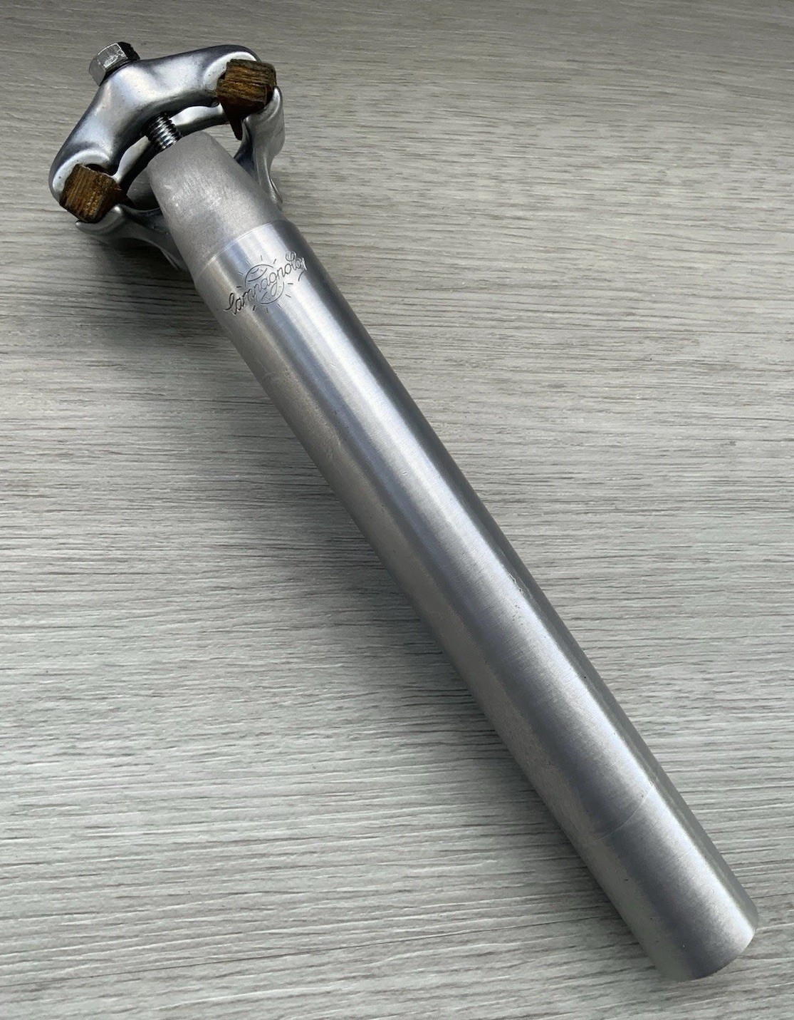 CAMPAGNOLO RECORD SEAT POST 26.4 MM 220 MM TOTAL LENGTH 330 GRAMS