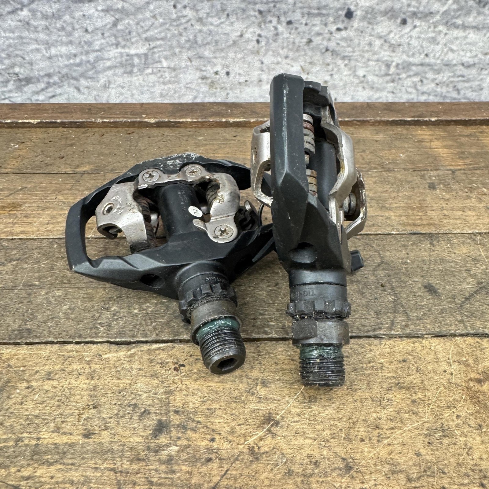 Shimano SPD PD-M530 Clipless Bike Pedals 9/16 Black Pair 450g MTB Gravel