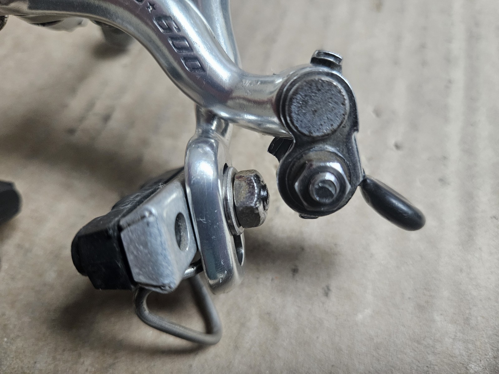 Vintage Shimano 600EX BR-6200 Arabesque Caliper Brakeset, single pivot, nutted