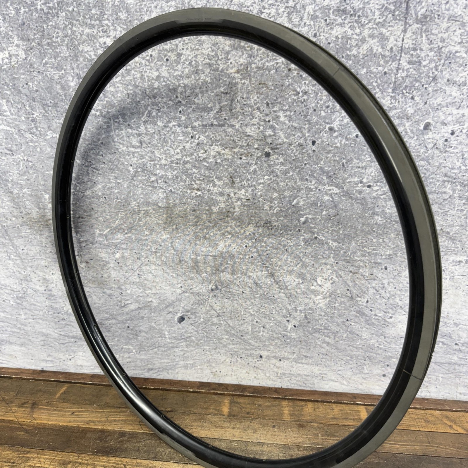 Bontrager Aeolus Laser Control Track 700c Carbon Clincher Rim 18 Hole Aero