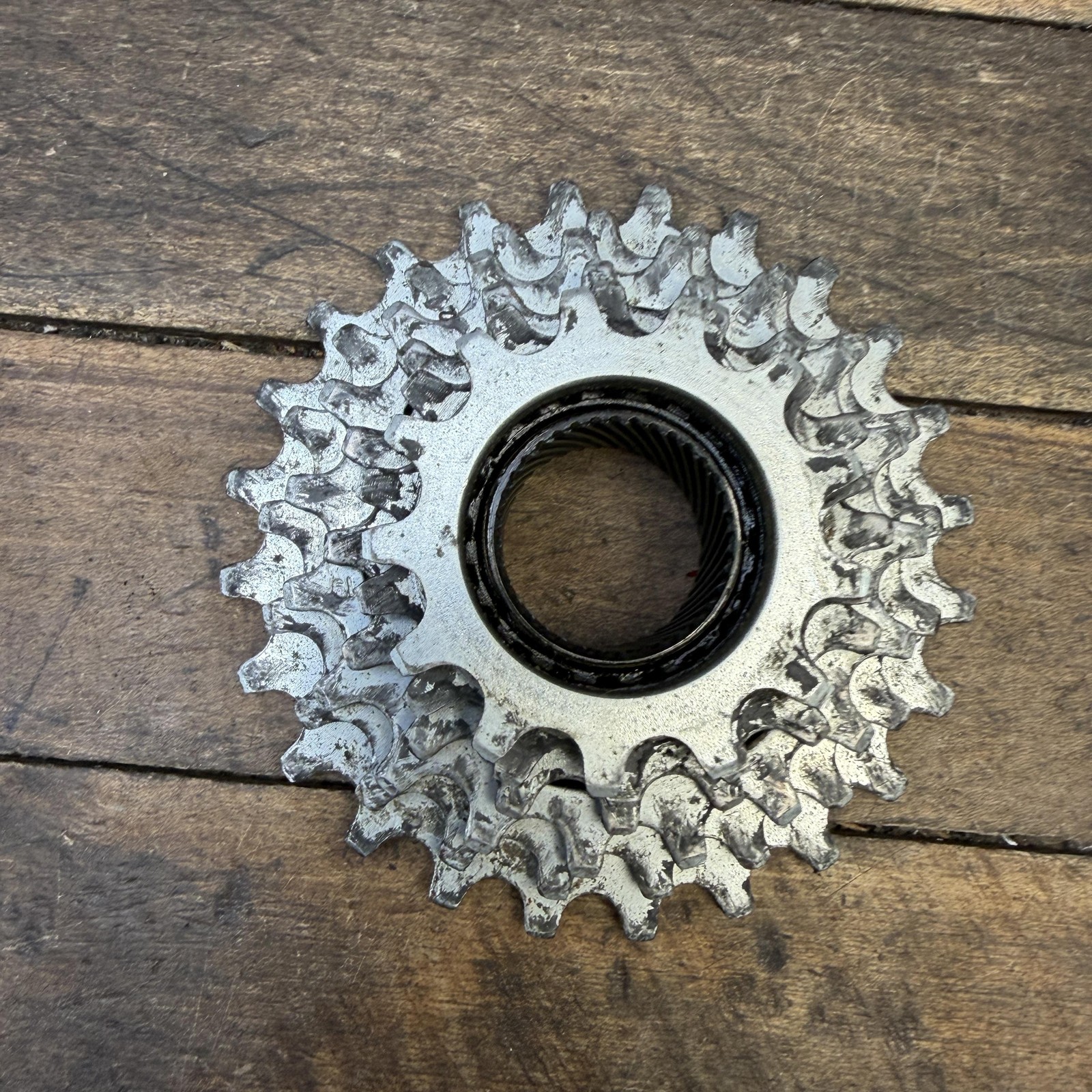 Vintage Maillard HELICOMATIC 6 Speed 13-24T 24T Cogs Steel Road Bike